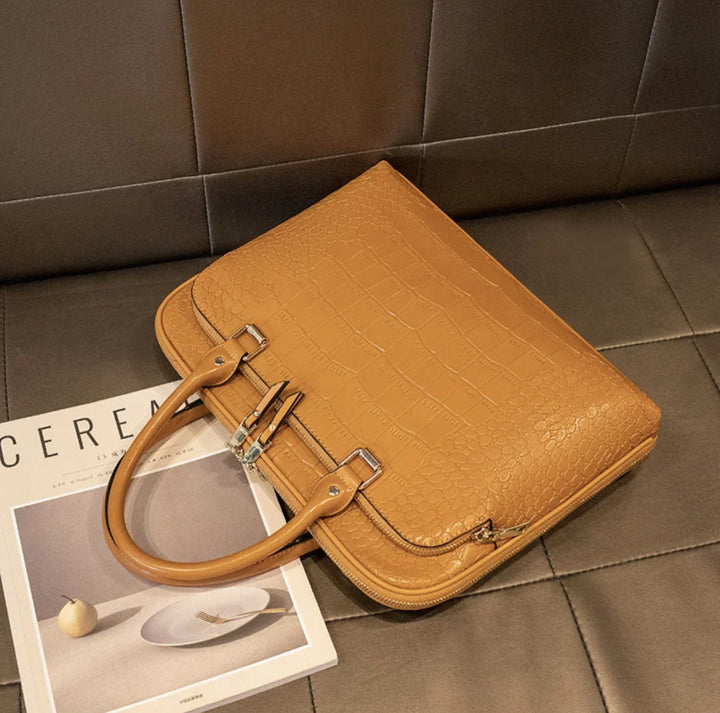 Elegant Business Bag with Structured Design Kalsten