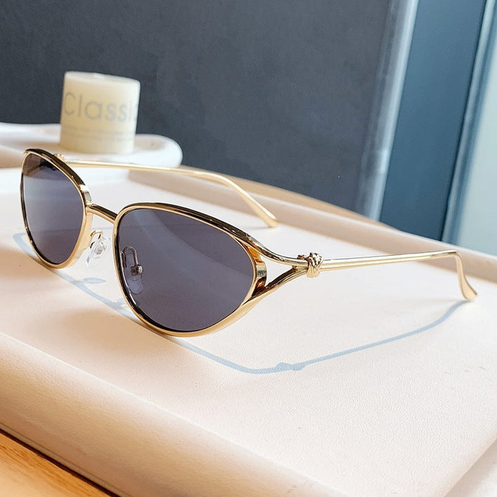 Women Cat-Eye Sunglasses with Elegant Golden Frame and Polarized Lenses Kalsten