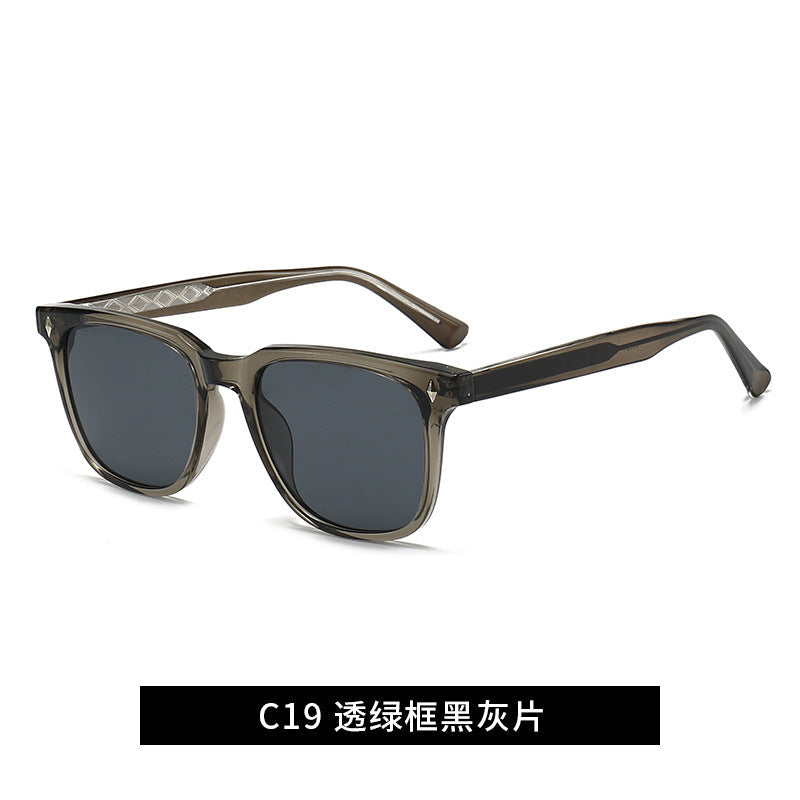 Women's fashionable sunglasses with stylish and sturdy frame Kalsten