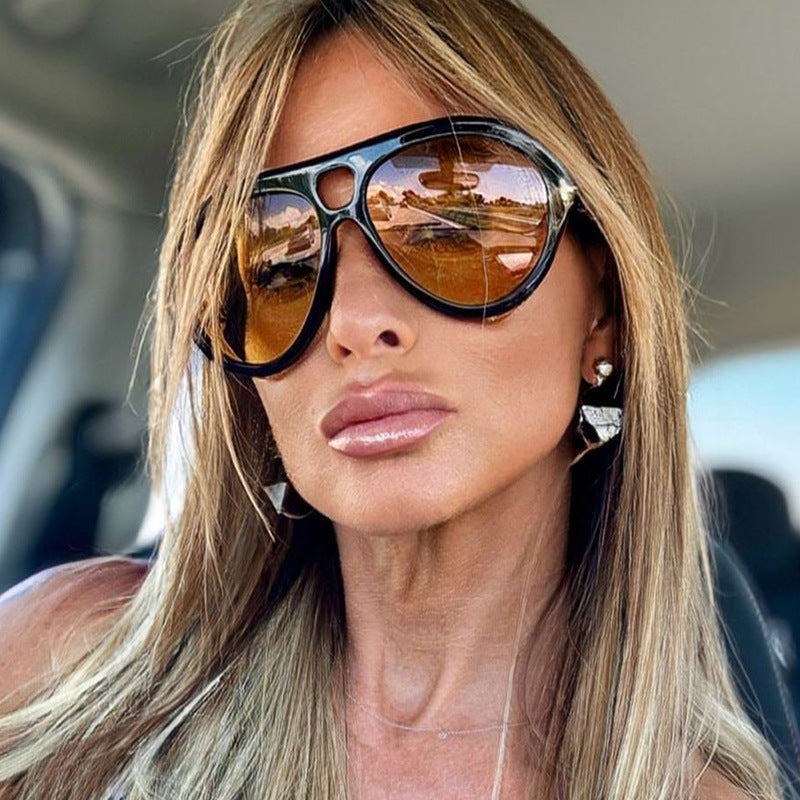 Women modern sunglasses with unique design Kalsten