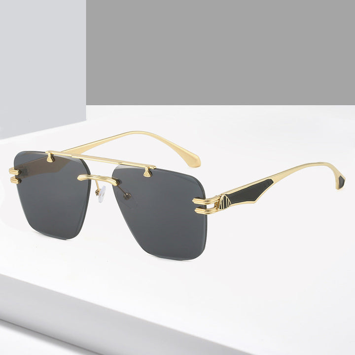 Women’s designer sunglasses in an extravagant frame Kalsten