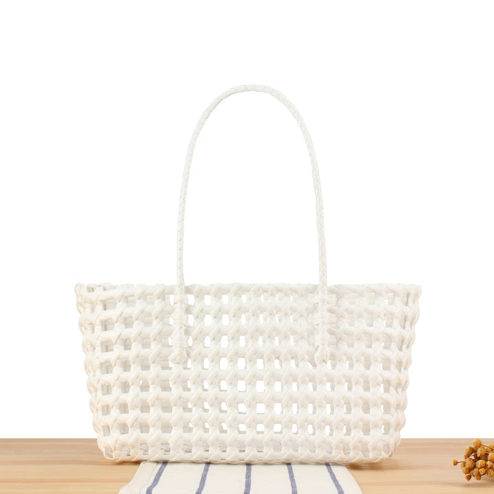 Stylish willow bag with modern grid design Kalsten