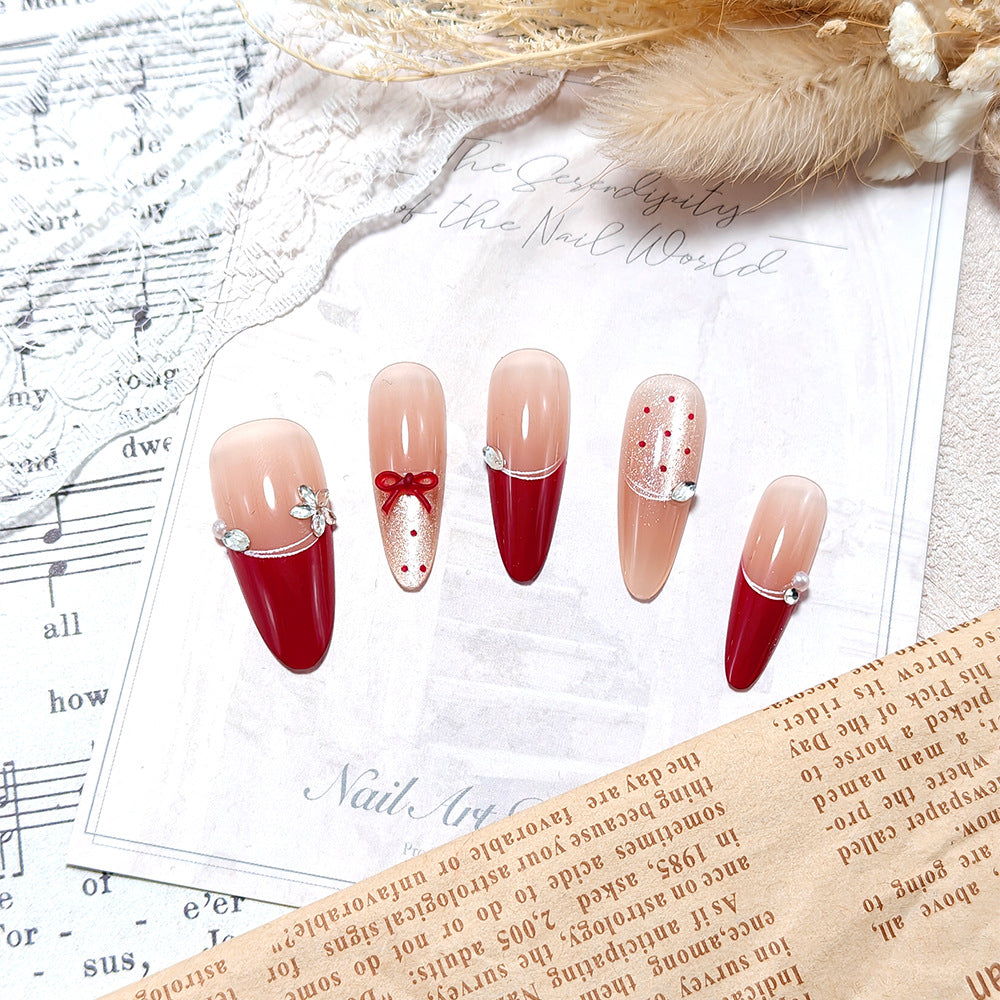 Elegant and Festive Artificial Nails Kalsten