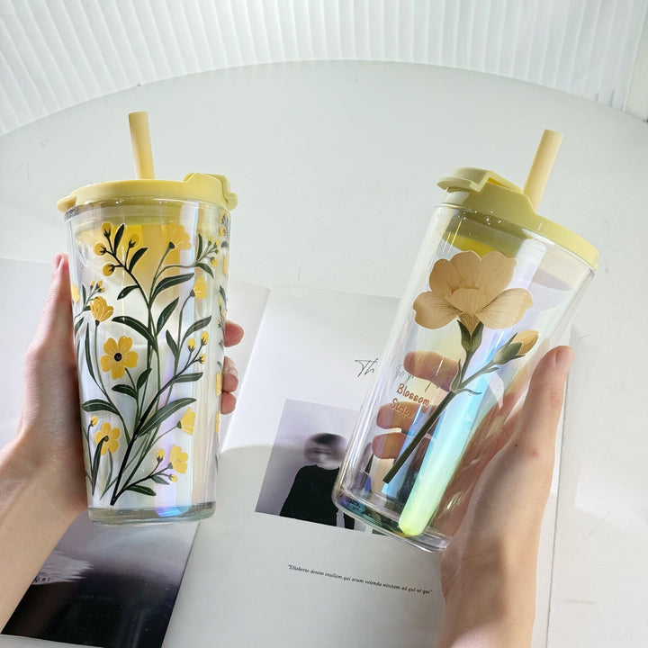 Women's drinking cup with practical silicone protective sleeve and decorative floral patterns Kalsten