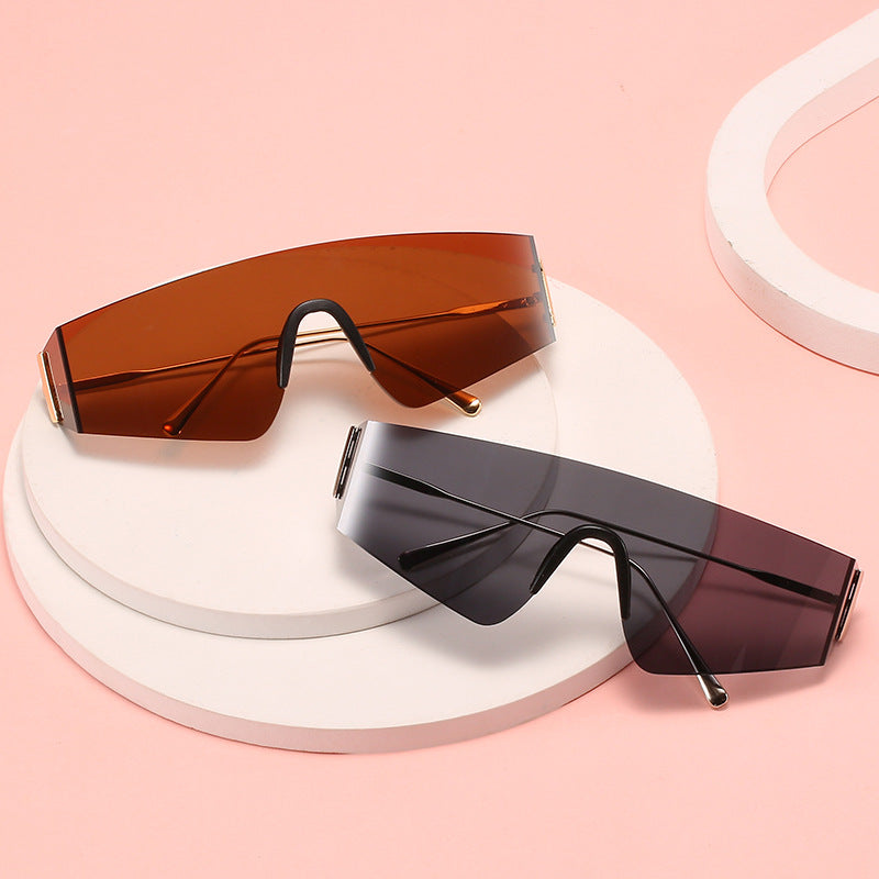 Ladies futuristic oversized sunglasses Kalsten