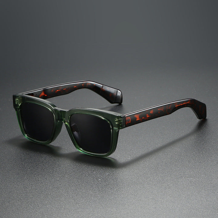 Women's square sunglasses with distinctive tortoiseshell pattern Kalsten