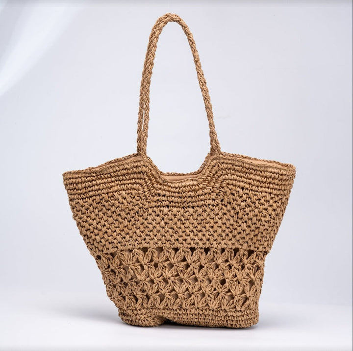 Handcrafted raffia shopping bag with unique structure Kalsten
