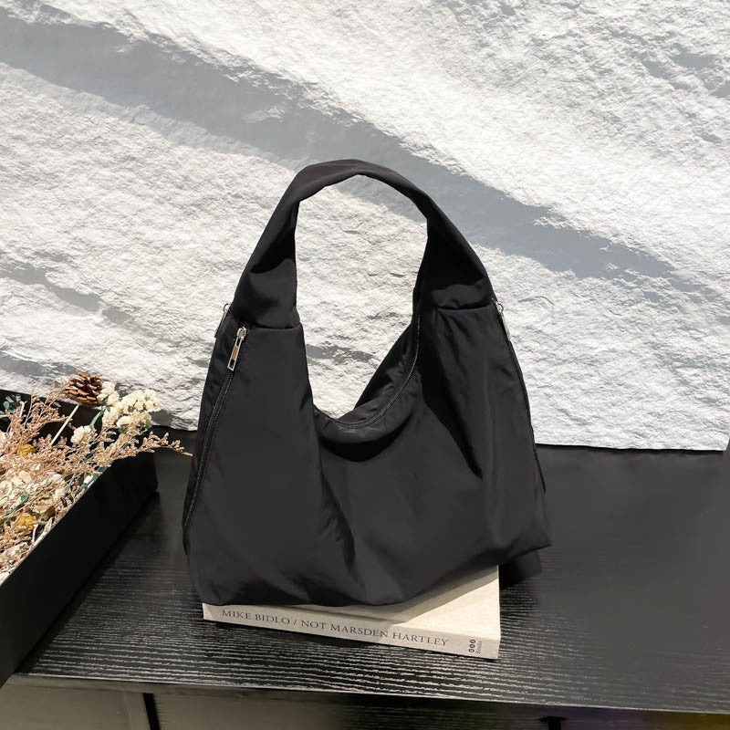 Practical and Trendy Fabric Bag Kalsten