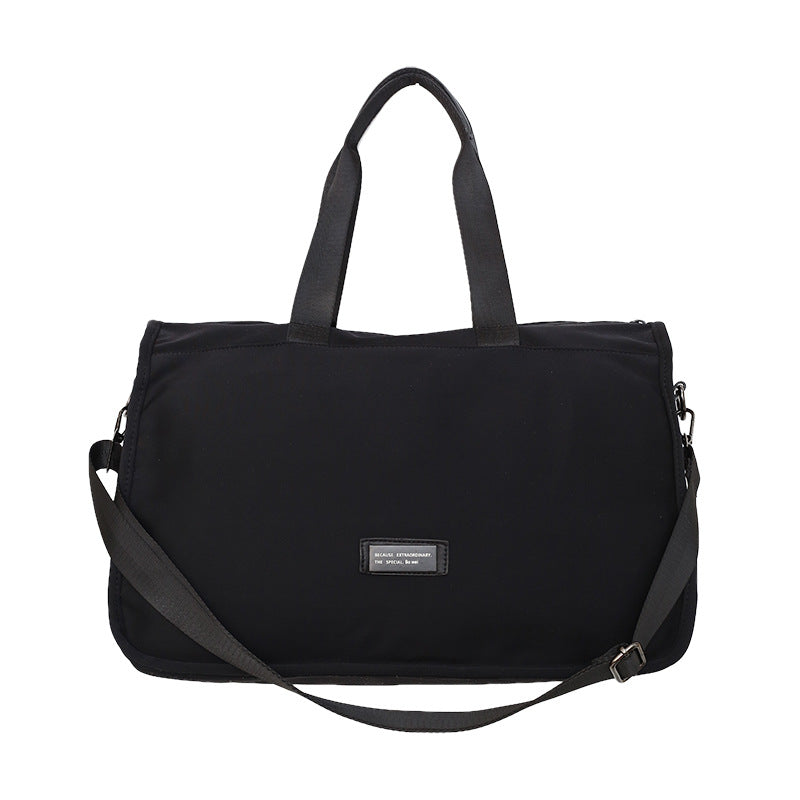 Sporty travel bag with ergonomic carrying handles and versatile compartments Kalsten