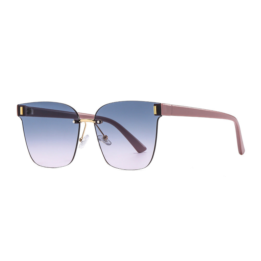 Women’s sunglasses in a modern design with a wide frame Kalsten