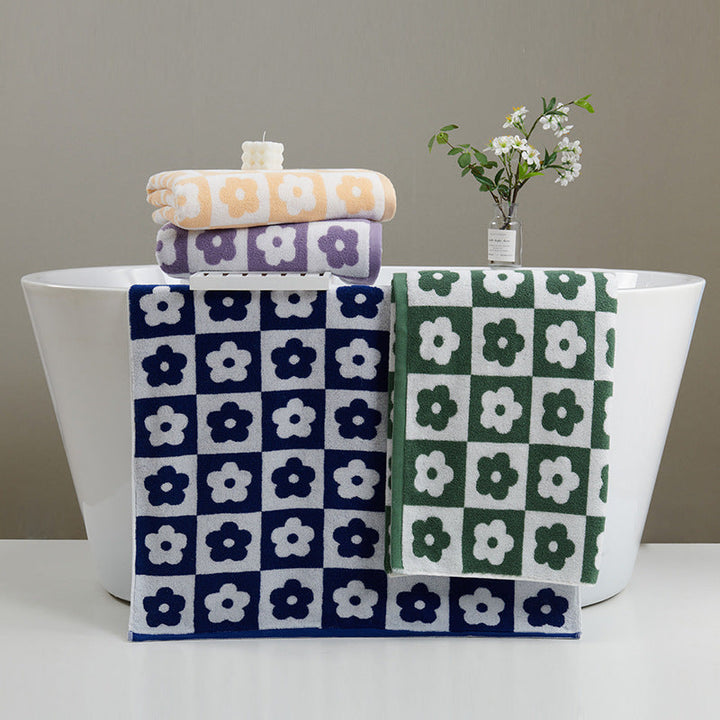 Women's Luxurious Terry Bath Towel with Floral Pattern Kalsten