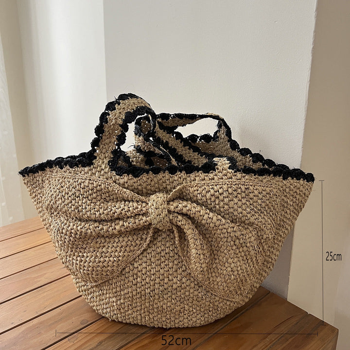 Handcrafted straw bag with soft lining Kalsten