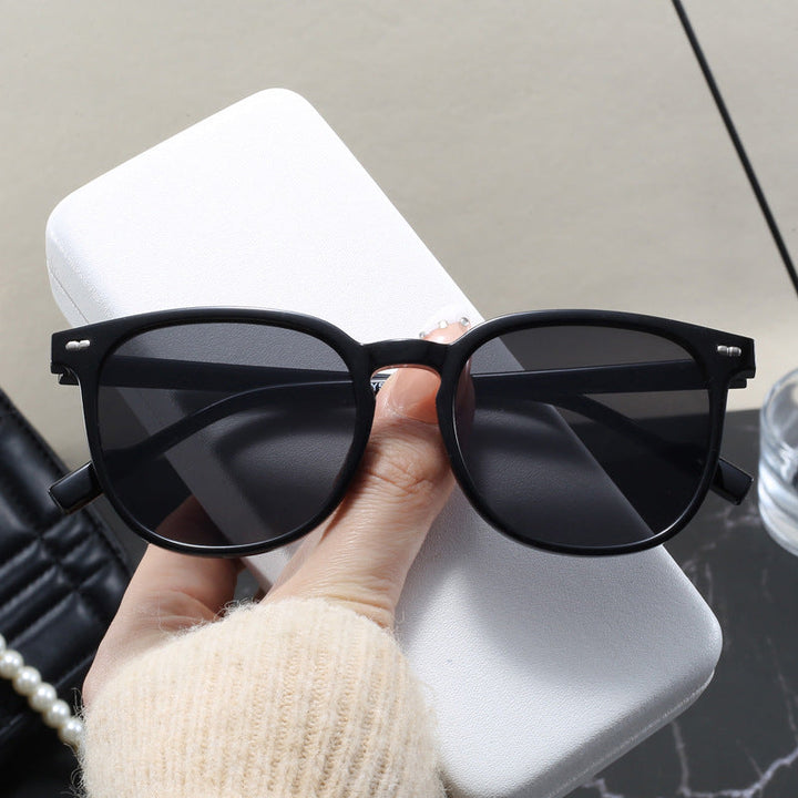 Ladies fashionable sunglasses with transparent frame and elegant design Kalsten
