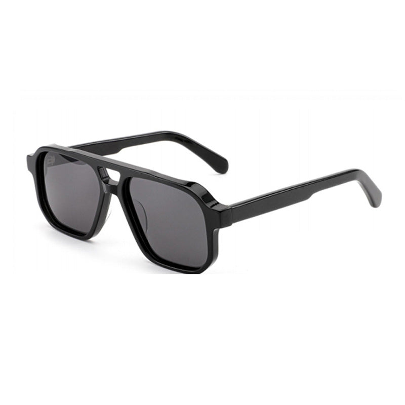 Ladies' sunglasses in a modern, geometric design with a sturdy frame and UV protection Kalsten