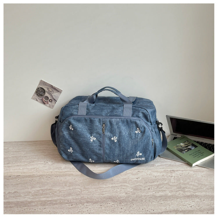 Women's spacious sport and travel bag with elegant details Kalsten