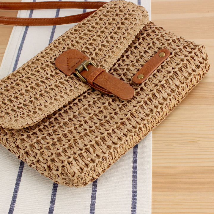 Handbag with Smart Closure System and Adjustable Strap Kalsten