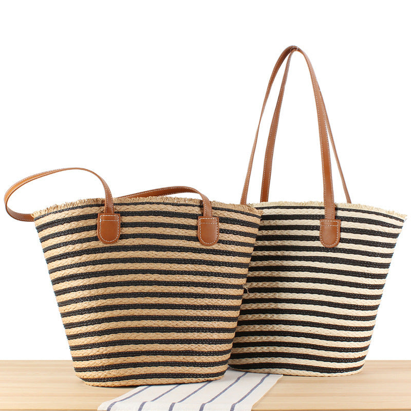 Braided beach bag with modern stripes and sturdy handles Kalsten