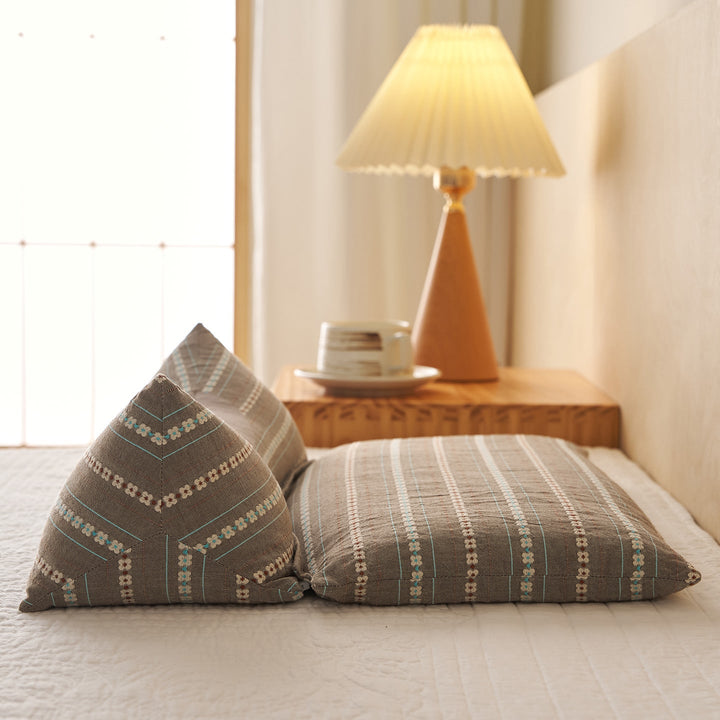 Comfortable sleeping pillows with ergonomic support Kalsten