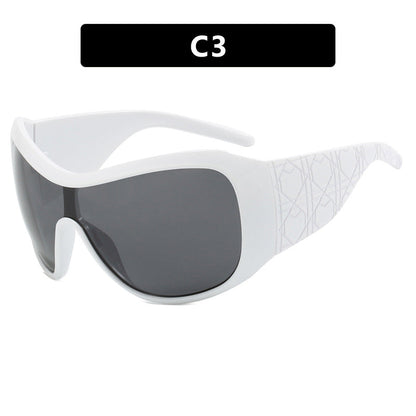 Ladies sport sunglasses with wide-protected frame and polarized lenses Bowlift