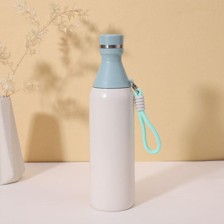 Women's insulated water bottle with practical carrying strap Kalsten