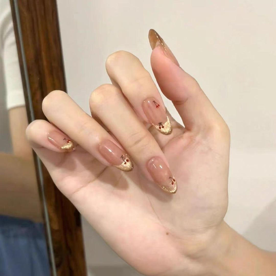 Artificial nails with sparkling rhinestones and 3D applications Kalsten