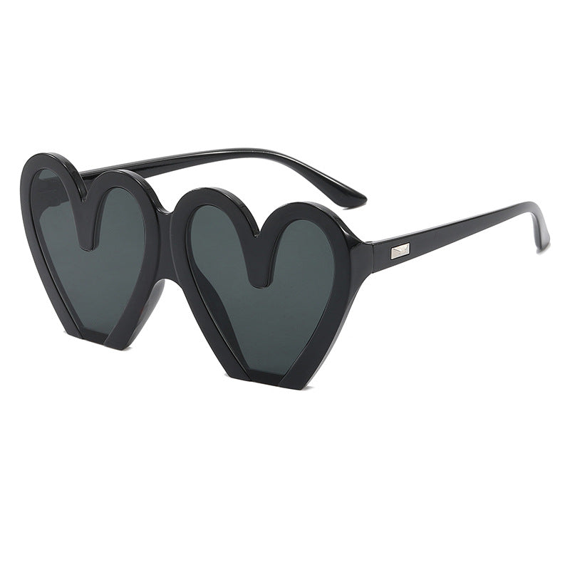 Women's Heart-Shaped Sunglasses with Striking Design Kalsten