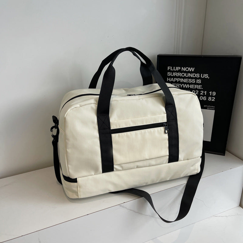 Women's practical travel bag with adjustable shoulder strap Kalsten