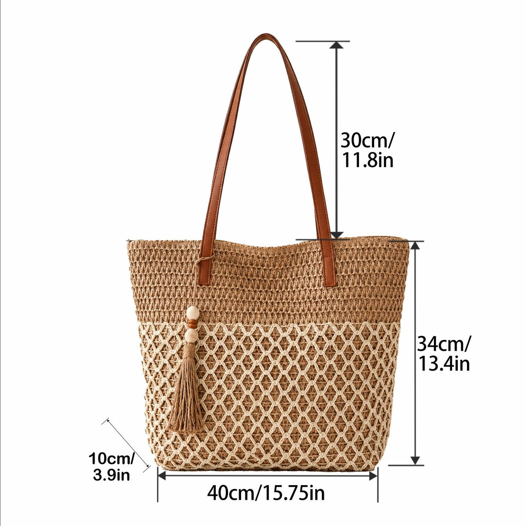 Elegant and Spacious Rattan Bag Kalsten