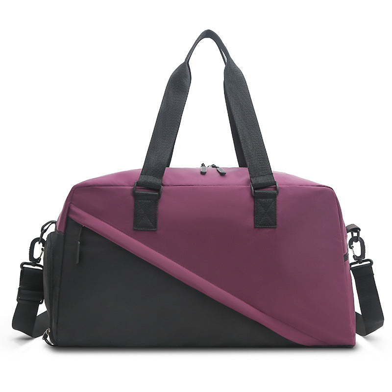 Sporty travel bag with adjustable shoulder strap and practical organizer compartments Kalsten