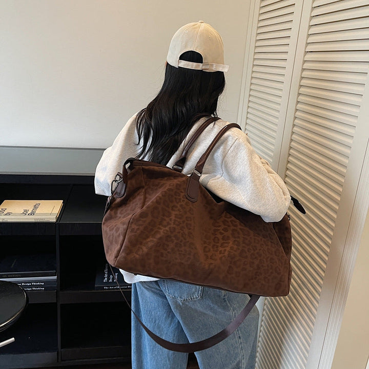 Fashionable travel bag with comfortable carrying handles Kalsten