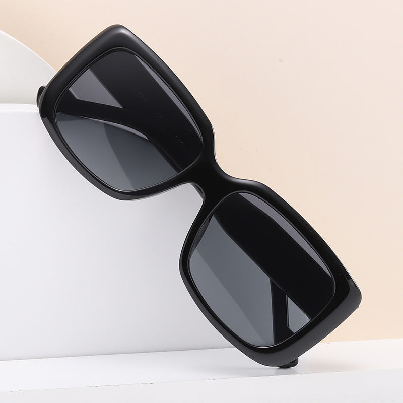 Women's fashionable square sunglasses with transparent frame and innovative design Kalsten
