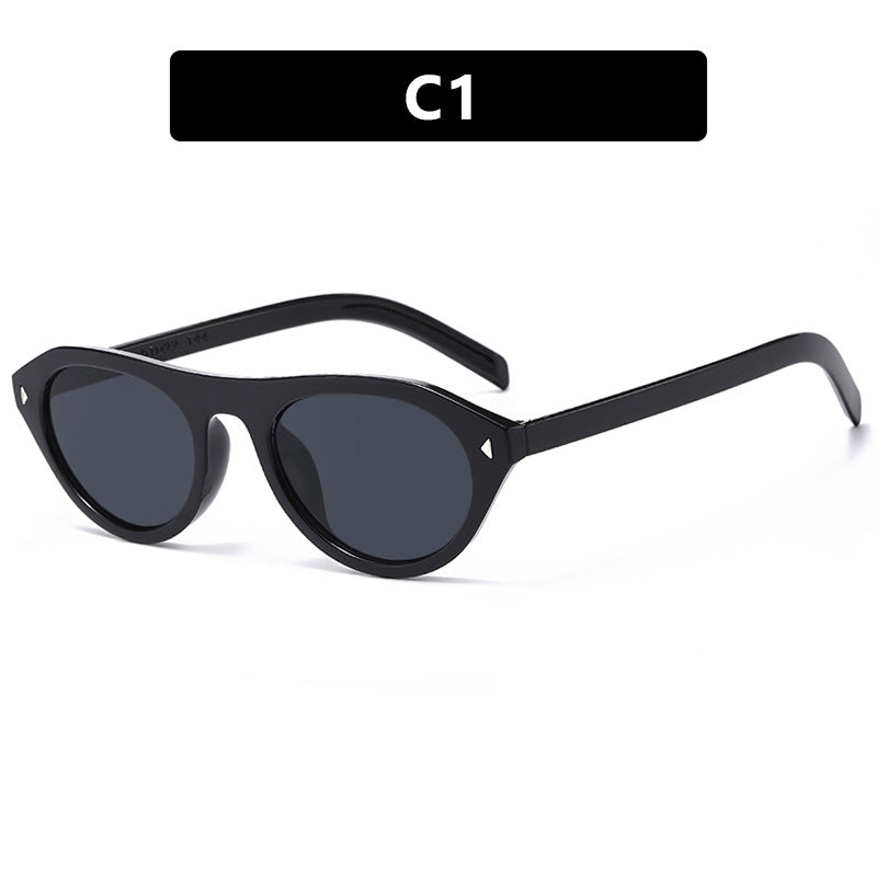 Women's fashionable sunglasses with curved frame and protective UV filter Kalsten