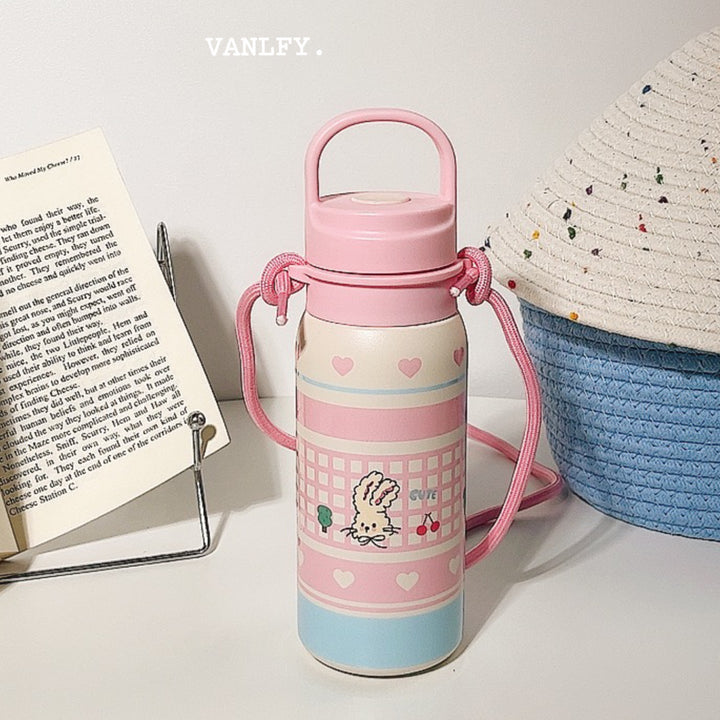 Women's insulated drink bottle with continuous animal design and carrying strap Kalsten
