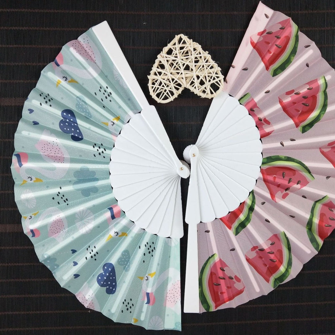 Ladies decorative fan with shimmering shell pattern Kalsten
