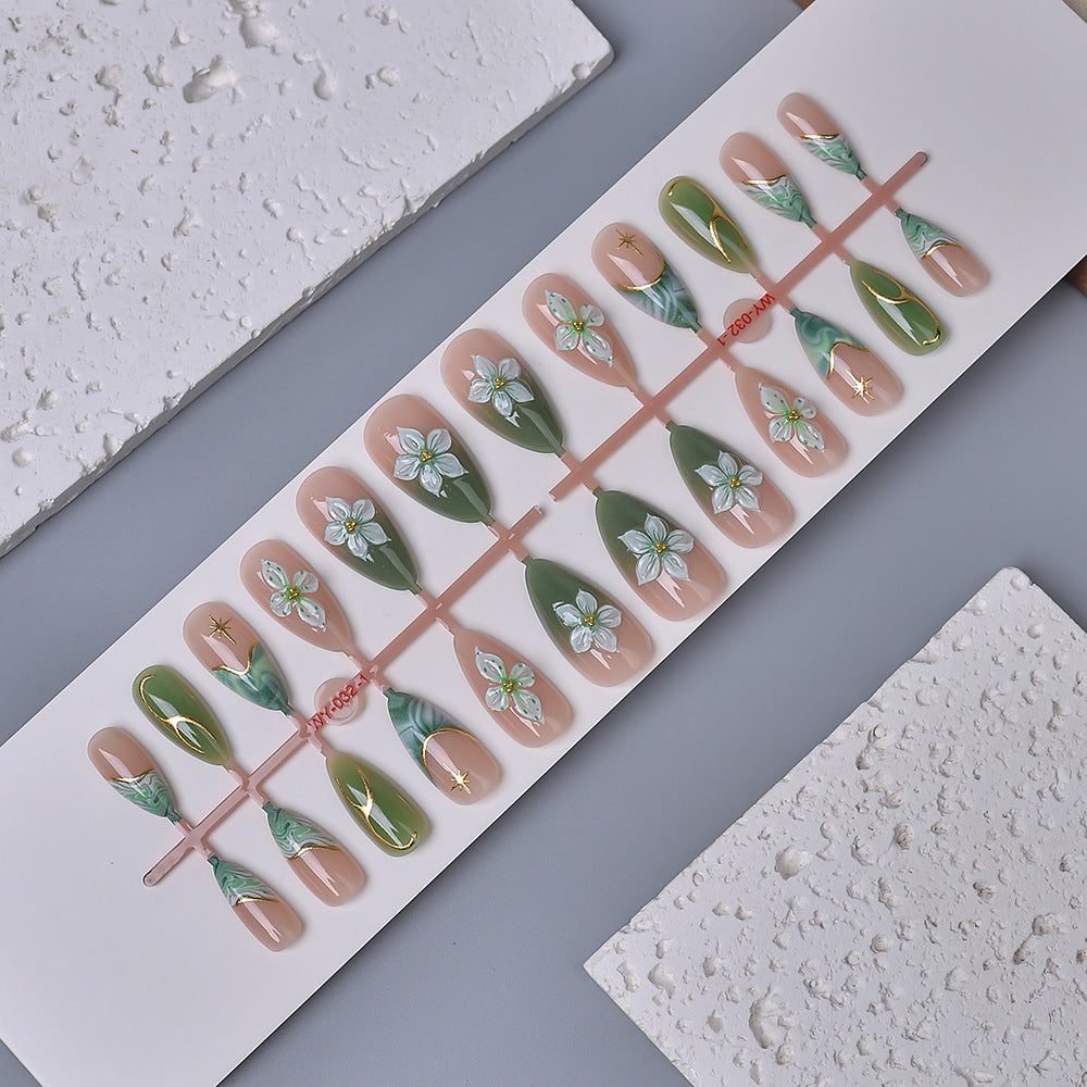 Elegant Floral-Detail Press-On Nails Kalsten