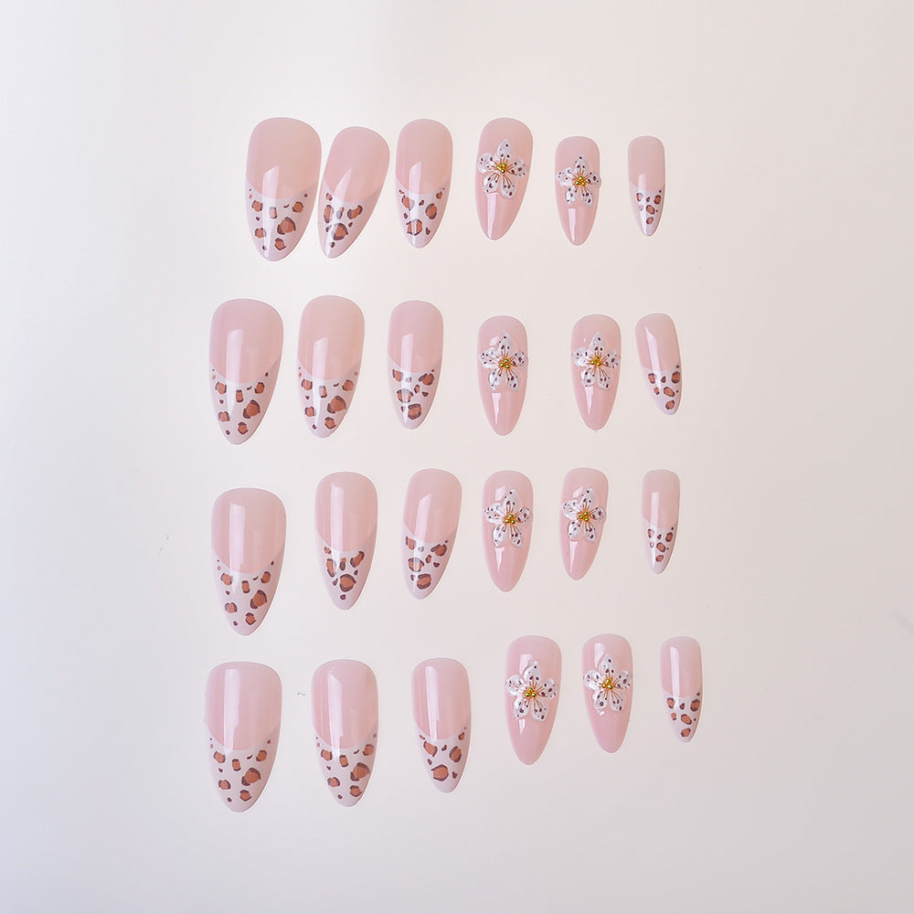 Artistic Floral-Embossed Press-On Nails Kalsten