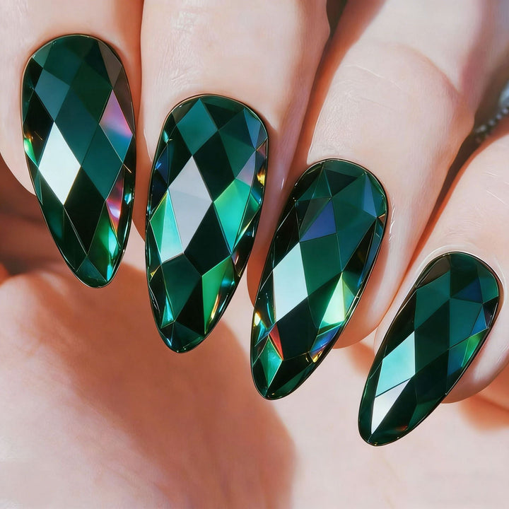 Eye-catching 3D art nails in crystal design Kalsten
