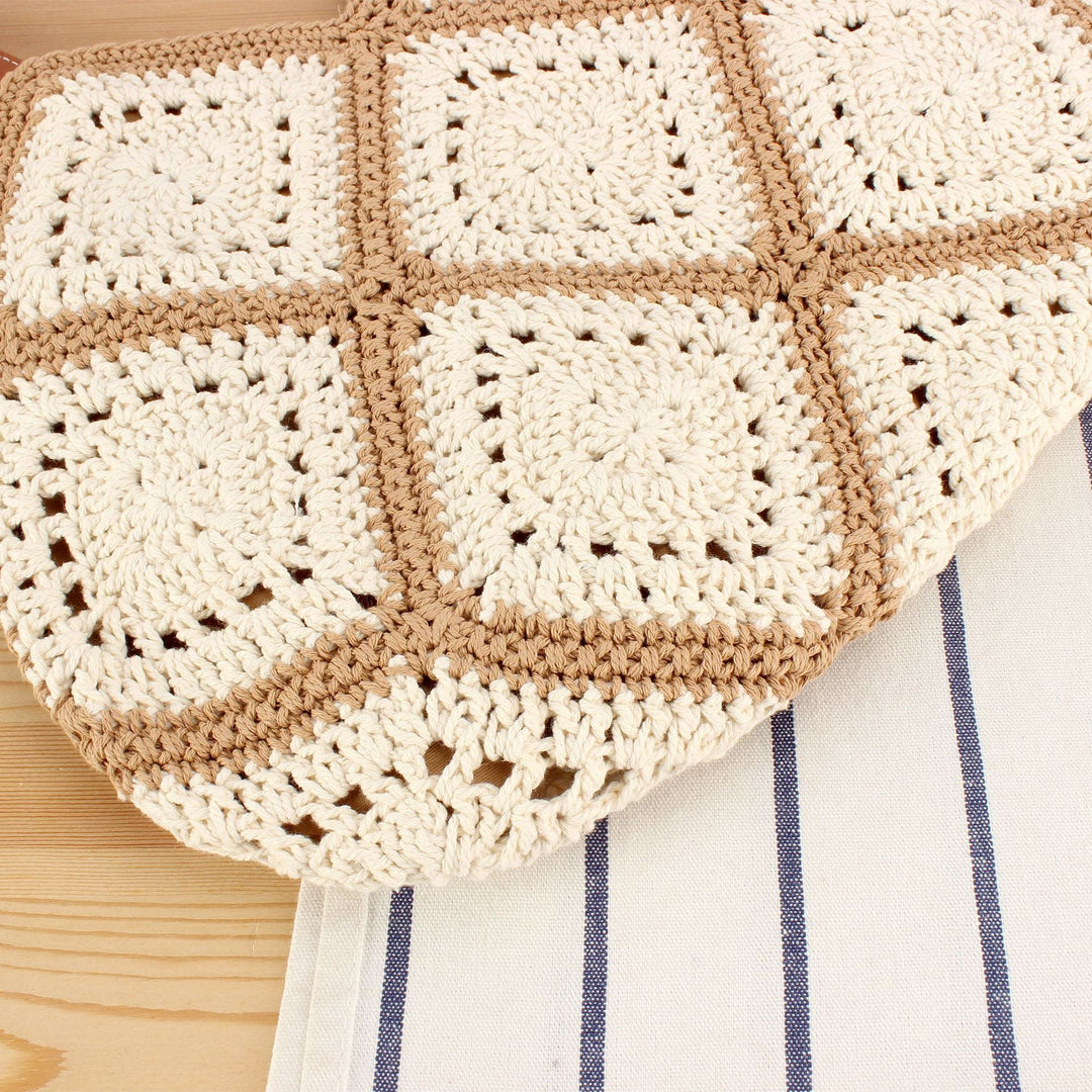 Handbag Made of Handmade Macramé with Textured Pattern Kalsten