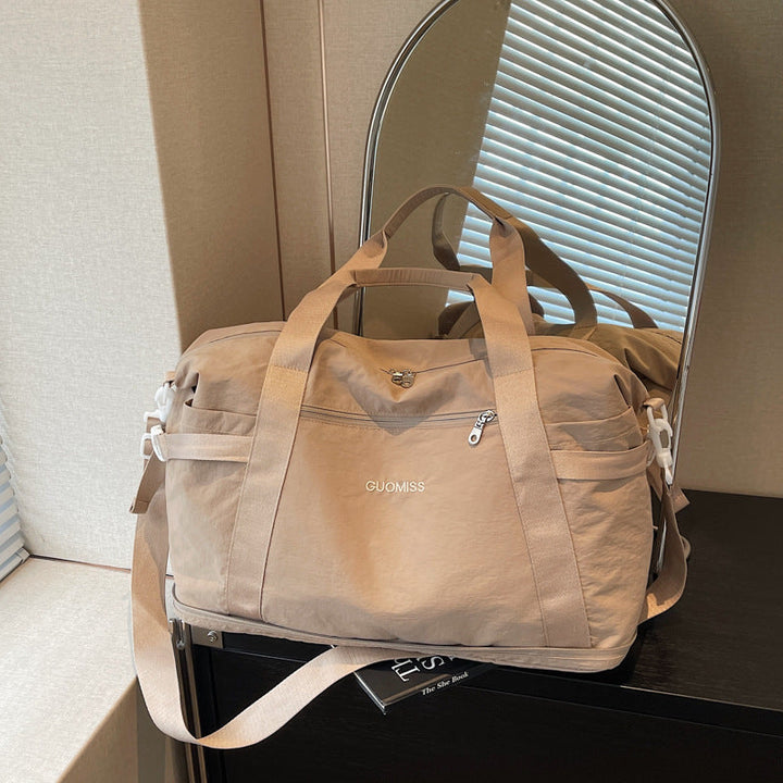 Sporty Travel Bag With Versatile Storage Options Kalsten