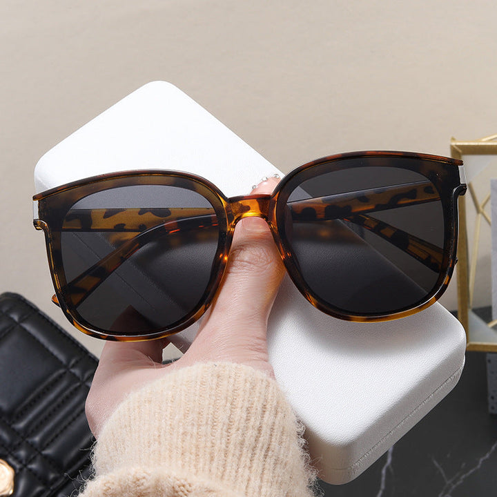 Women's stylish sunglasses with fashionable design Kalsten