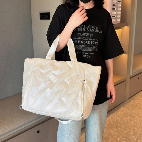Stylish and Spacious Sports Bag with Practical Carrying System Kalsten