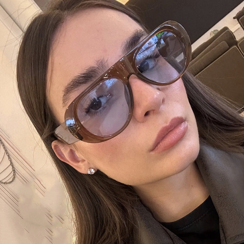 Women contemporary sunglasses with innovative design Kalsten