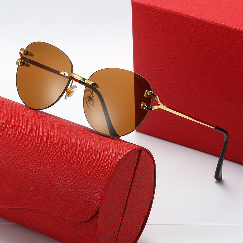 Ladies elegant Cat-Eye sunglasses with gold accents and UV protection Kalsten