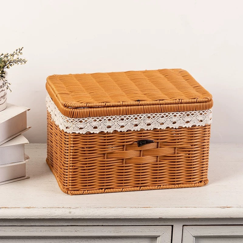 Women's braided basket with lid and lace top Kalsten