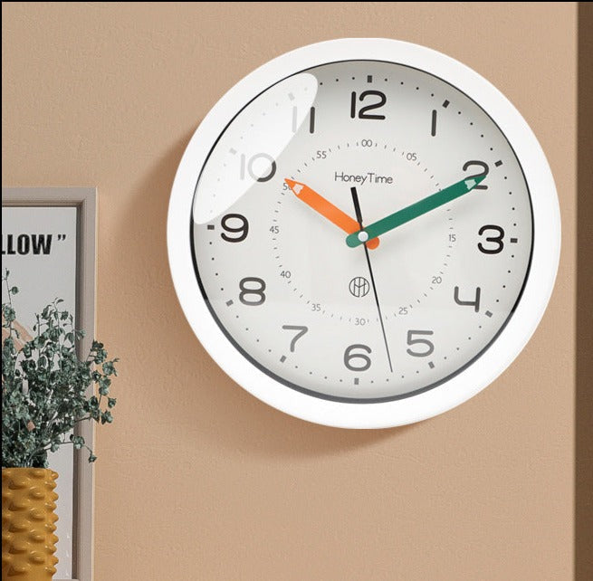 Silent Sweep - Stylish Silent Wall Clock for Children's Rooms Kalsten