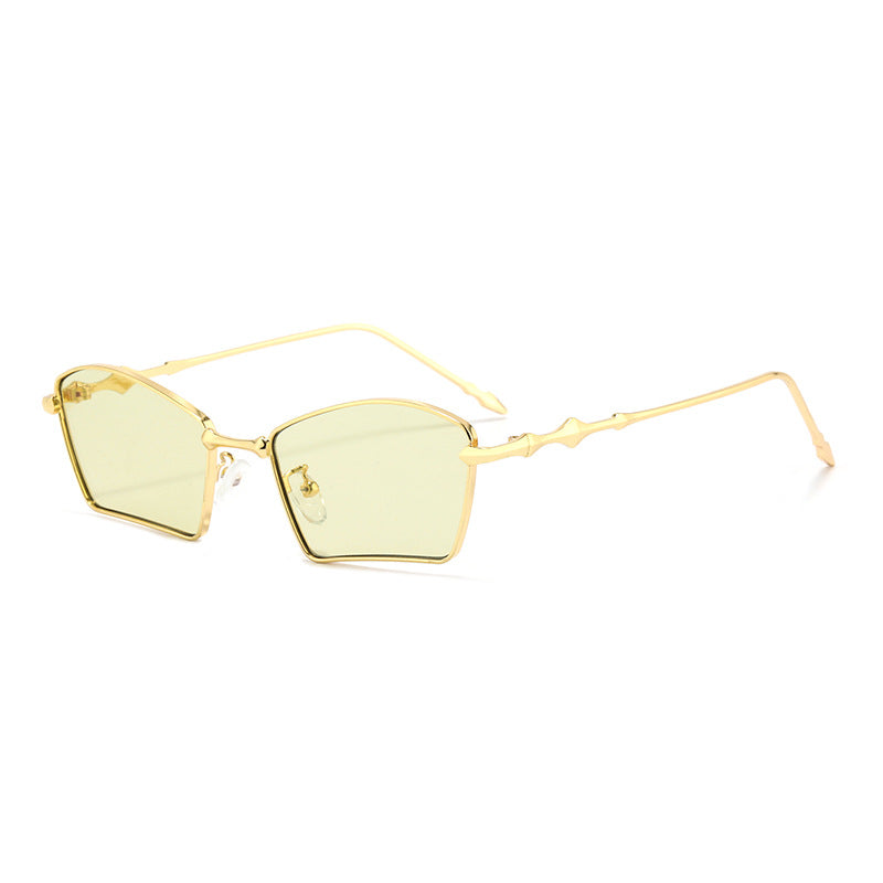 Ladies trendy sunglasses with geometric frame and gradient lenses Kalsten