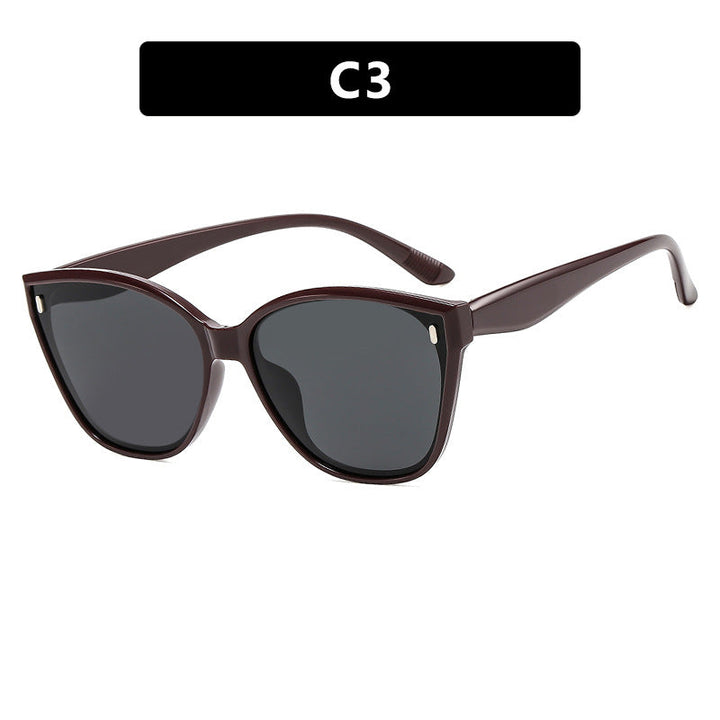 Women Cat-Eye Sunglasses with protective UV filter and stylish Frame Kalsten
