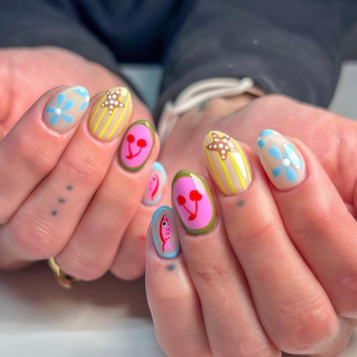 Artificial Nails in Creative Summer Design Kalsten
