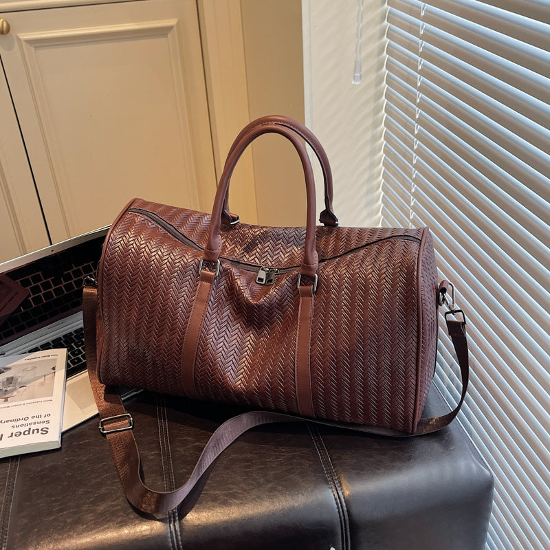 Sporty travel bag in modern basket pattern Kalsten