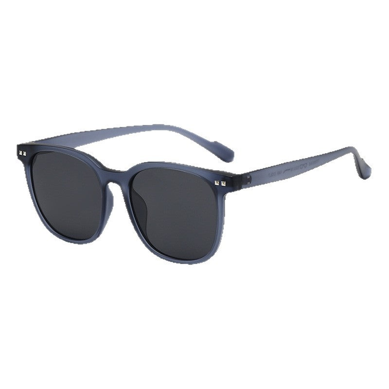Women timeless sunglasses in modern rectangular design Kalsten